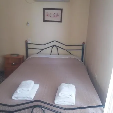 To Kyma-afoi Roussou Aparthotel 3*